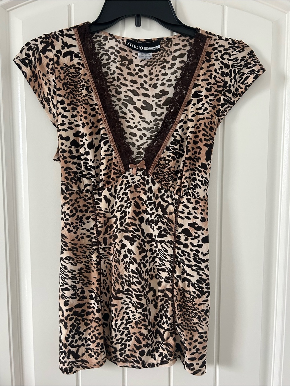 STUDIO DONATELLA TOP Y2K Animal Print babydoll Blouse V-Neck Lace Trim Women's S